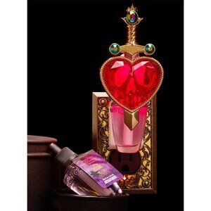 Bath & Body Works Evil Queen Pierced Heart Nightlight Wallflower Plug NEW
